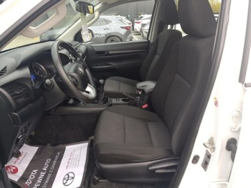 Toyota Hilux VIII Pojedyncza kabina 2.4 D-4D 150KM 2017 Toyota Hilux 2.4 D-4D Double Cab DLX 4x4 Toyota Hi, zdjęcie 25