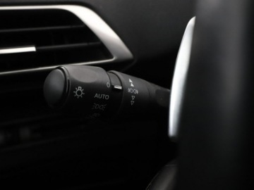 Peugeot 5008 II Crossover 1.5 BlueHDI 130KM 2019 Peugeot 5008 7os. Automat Navi Czujniki parkowania, zdjęcie 36