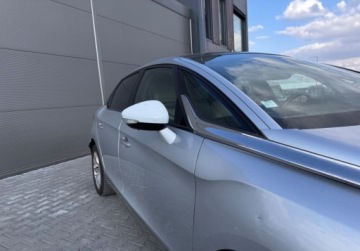 DS 5 Hatchback (Citroen) 2.0 HDi Hybrid4 200KM 2014 Citroen DS5 Bezwypadekserwisfull wersja4x4 2.0 Hybryda 200KM, zdjęcie 6