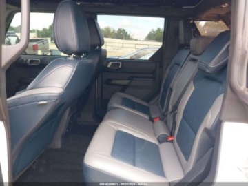 Ford Bronco VI 2024 Ford Bronco Outer Banks 2024 2.7l 2.7 Benzyna 315KM, zdjęcie 12