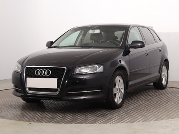 Audi A3 8P Hatchback 3d 2.0 TDI CR 140KM 2011 Audi A3 2.0 TDI, 4X4, Xenon, Bi-Xenon, Klima, zdjęcie 1