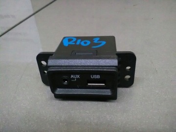 KIA RIO II HNÍZDO USB AUX 96120-1G200 2005-