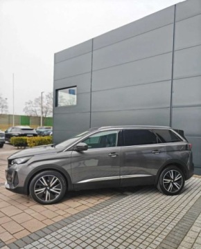 Peugeot 5008 II 2022 Peugeot 5008 Peugeot 5008 2.0 BlueHDi GT Pack SS EAT8 2.0 Diesel 179KM, zdjęcie 3