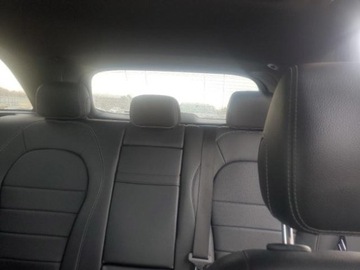 Mercedes GLC C253 2017 Mercedes-Benz GLC 300 SUV 2017 2.0 Benzyna 241KM, zdjęcie 10