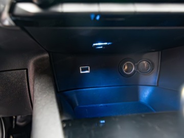 Peugeot 3008 II Crossover 1.6 BlueHDi 120KM 2017 PEUGEOT 3008 1.6 BlueHDi Suv 120KM 2017, zdjęcie 17