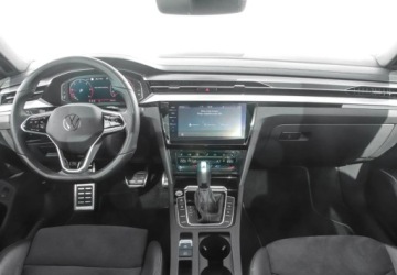 Volkswagen Arteon Fastback Facelifting 2.0 TDI 200KM 2023 Volkswagen Arteon 2.0 TDI 200KM R-LINE DSG Kamera 360 App Connect 2.0 200KM, zdjęcie 18