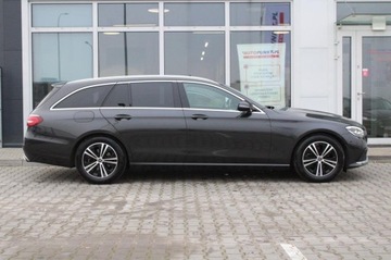 Mercedes Klasa E W213 Kombi Facelifting 2.0 220d 200KM 2022 Mercedes-Benz Klasa E Avantgarde, zdjęcie 4