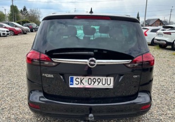 Opel Zafira C Tourer 2.0 CDTI ECOTEC 130KM 2011 Opel Zafira 7 osobowy 2.0 Diesel 131KM, zdjęcie 4