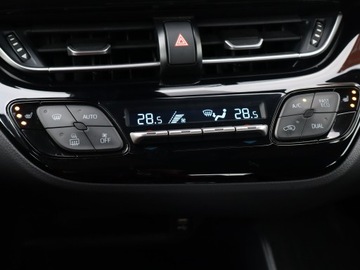 Toyota C-HR I Crossover Facelifting 1.8 Hybrid 122KM 2022 Toyota C-HR 1.8 Hybrid, Serwis ASO, Automat, zdjęcie 12