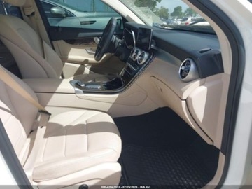 Mercedes GLC C254/X254 2022 Mercedes-Benz GLC 300 Suv 2022 2.0l 2.0 Benzyna 255KM, zdjęcie 10