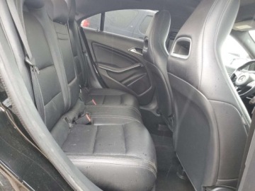 Mercedes CLA C118/X118 2019 Mercedes-Benz CLA 250 2019 2.0L 2.0 Benzyna 221KM, zdjęcie 10