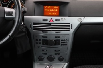 Opel Astra H Hatchback 5d 1.4 TWINPORT ecoFLEX 90KM 2009 Opel Astra 1.4 16V, Klima, Tempomat,ALU, zdjęcie 9