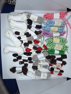 Кружева оптом, микс разных размеров и цветов.