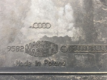 ЗАДНЯЯ КАПОТНАЯ НАКЛАДКА AUDI A6 C5 Estate 97-05 4B9945695D