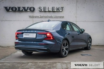 Volvo S60 III Sedan Facelifting 2.0 B5 250KM 2024 Volvo S60 B5 Ultimate Dark Mild Hybrid Benzyna, zdjęcie 3