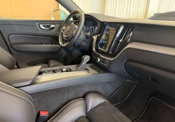 Volvo XC60 II Crossover T5 250KM 2019 Volvo XC 60 T5 R-DESIGNE salon Polska FV 23 R CARS Warszawa 2.0 Benzyna, zdjęcie 8