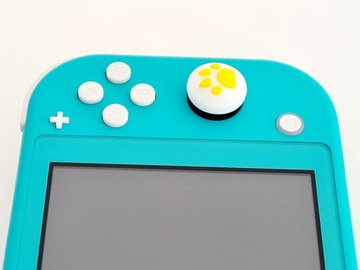 ЛАСТИК АНАЛОГОВЫЕ НАКЛАДКИ ДЛЯ NINTENDO SWITCH 4 ШТ.