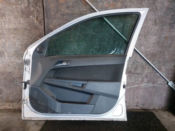 DVEŘE KOMPLETNÍ PRAVÝ PŘEDNÍ ASTRA H 5D Z157