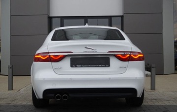 Jaguar XF II Sedan 2.0 i4D 180KM 2018 Jaguar XF 2.0 Diesel 180KM, zdjęcie 10