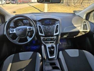 Ford Focus III Kombi 2.0 Duratorq TDCi DPF 140KM 2012 Ford Focus 1Wł,KlimaTronik,Pdc,Elektryka,, zdjęcie 18