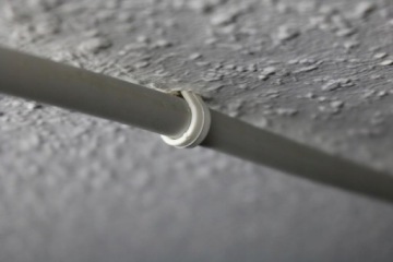 Держатель для быстрого монтажа кабеля для круглых проводов YDY USMO-20 50 шт.