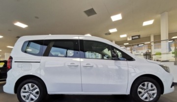 Renault Kangoo III VAN 1.3 TCe 130KM 2025 Renault Kangoo GDYNIA Equlibre 1.3 TCe 130 wyprzedaz 1.3 Benzyna 130KM, zdjęcie 16
