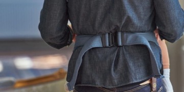 Эргономичная переноска-кенгуру BABYBJORN ONE Denim Grey