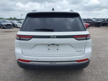 Jeep Grand Cherokee V 2023 Jeep Grand Cherokee 2023 JEEP GRAND CHEROKEE LAREDO 4X2 3.6 Benzyna 293KM, zdjęcie 6