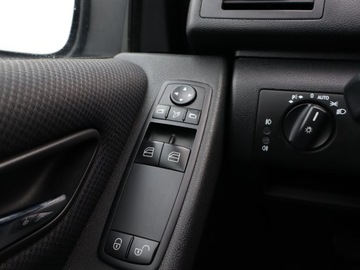 Mercedes Klasa A W169 Coupe 1.5 160 95KM 2009 Mercedes A A 150 , Klima, Tempomat, Parktronic, zdjęcie 17