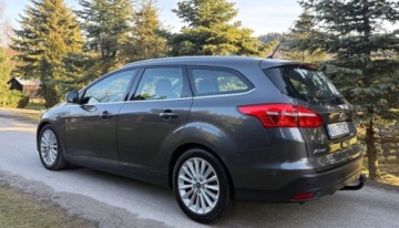 Ford Focus III Kombi Facelifting 1.0 EcoBoost 125KM 2015 Ford Focus Ford Focus 1.0 EcoBoost Titanium Benzyna 125KM, zdjęcie 10