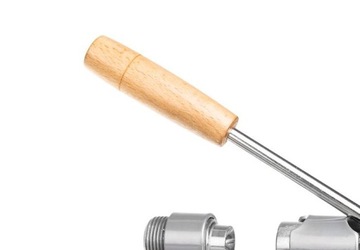 ЩЕЛКУНЧИК С РЕГУЛИРУЕМОЙ СТАЛЬНОЙ ПОДСТАВКОЙ