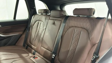 BMW X5 G05 SUV 3.0 30d 286KM 2021 BMW X5 xDrive30d mHEV sport-aut oś skrętna hak, zdjęcie 11