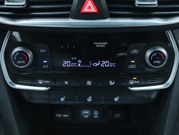 Hyundai Santa Fe III SUV Facelifting 2.0 CRDi 185KM 2018 Hyundai Santa Fe 2.0 CRDi, Salon Polska, 182 KM, zdjęcie 16