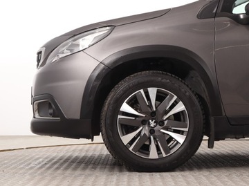 Peugeot 2008 I SUV Facelifting 1.2 PureTech 110KM 2017 Peugeot 2008 1.2 PureTech, Salon Polska, Skóra, zdjęcie 14