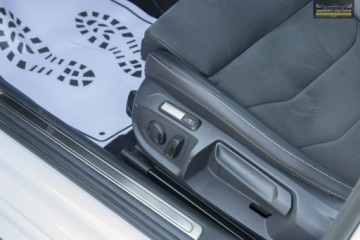 Volkswagen Arteon Fastback Facelifting 2.0 TSI 190KM 2022 Volkswagen Arteon R line / Matrixy / Kamera, zdjęcie 20