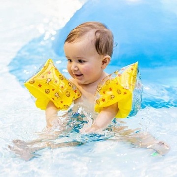 Плавательные нарукавники The Swim Essentials для детей 0–2 лет.
