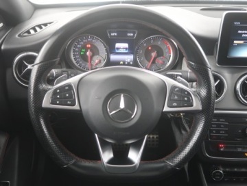 Mercedes CLA C117 Shooting Brake 2.0 250 211KM 2016 Mercedes CLA 250 4MATIC, Salon Polska, 4X4, zdjęcie 14