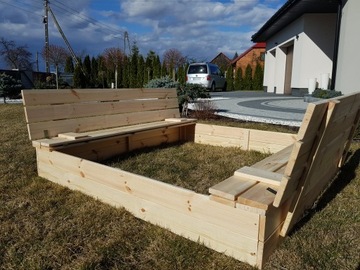 ЗАКРЫТАЯ ПЕСОЧНИЦА, ДЕРЕВЯННЫЕ СКАМЬИ 180х180 БОЛЬШИЕ СКАМЬИ, НАТУРАЛЬНЫЙ ЦВЕТ