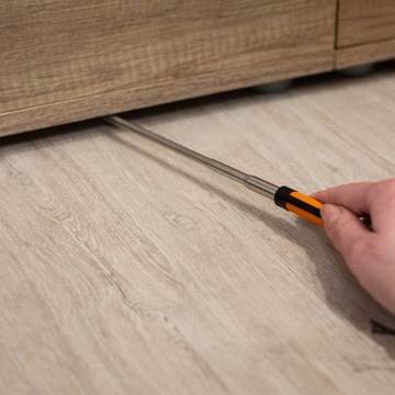 ТЕЛЕСКОПИЧЕСКИЙ МАГНИТНЫЙ ЗАХВАТ СИЛЬНЫЙ, ДЛИННЫЙ, 72 СМ С ЗАЖИМОМ 2028