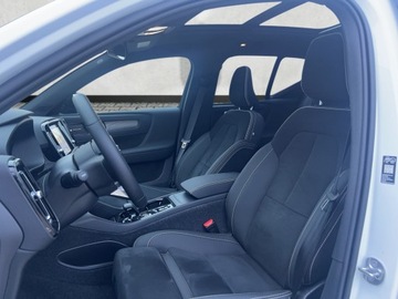 Volvo XC40 Crossover Facelifting 2.0 B3 163KM 2025 Volvo XC 40 Volvo XC40 Ultra B3 (163 + 14KM) FV23%, zdjęcie 11