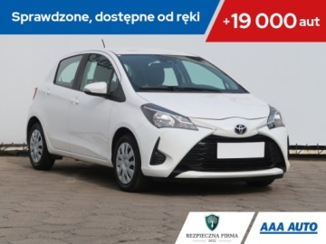 Toyota Yaris III Hatchback 5d Facelifting 2017 1.5 Dual VVT-iE 111KM 2017 Toyota Yaris 1.5 Dual VVT-i, Salon Polska, Klima