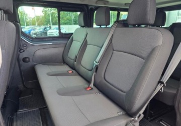 Renault Trafic III Combi 2.0 dCi  150KM 2023 Renault Trafic 2,0 dCi 150KM L2H1 Kombi - 8 osob, salon PL, jeden wlascici, zdjęcie 9
