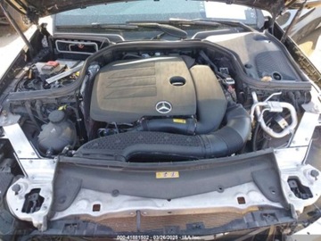 Mercedes Klasa E W213 2022 Mercedes-Benz Klasa E 350 2022 2.0l 2.0 Benzyna 255KM, zdjęcie 8