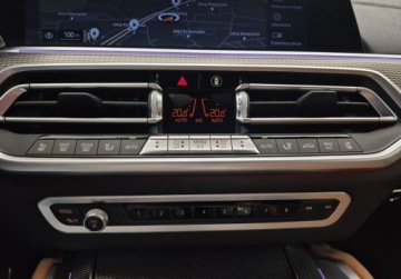 BMW X6 G06 M SUV 4.4 M50i 530KM 2021 BMW X6 M50i, 530 KM, Harman Kardon, Integral Active Steering 4.4 Benzyna, zdjęcie 29