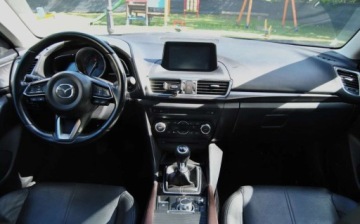 Mazda 3 III Sedan Facelifting 2.0 SKYACTIV-G 120KM 2018 Mazda 3 GWARANCJA, LIFT, 2018r, 2.0 Benzyna, Bogate wyposazenie 2.0, zdjęcie 8