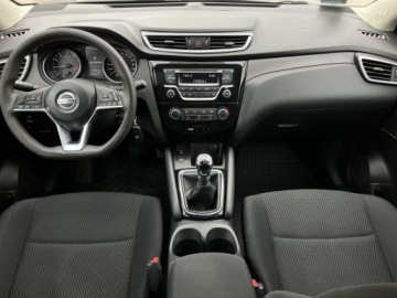 Nissan Qashqai II Crossover 1.2 DIG-T 115KM 2017 Nissan Qashqai ! Klimatyzacja ! Czujniki Parkowani, zdjęcie 4