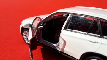 WELLY BMW X5 F15 БЕЛЫЙ 1:34 МЕТАЛЛ НОВАЯ МОДЕЛЬ