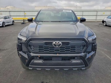 Toyota Tacoma II 2025 Toyota Tacoma Double Cab 2025 2.4 Benzyna 278KM, zdjęcie 5