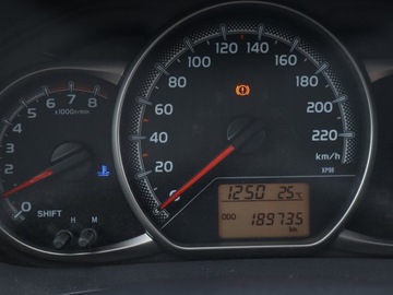 Toyota Yaris III Hatchback 5d Facelifting 1.0 VVT-i 69KM 2016 Toyota Yaris 1.0 VVT-i, Salon Polska, Klima, zdjęcie 10