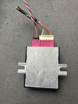 BMW F10 F11 - MODUL RELÉ PUMPY PALIVA 7276073
